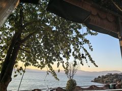 -湖景渔湾