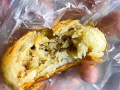 鲜肉榨菜月饼-采芝斋(延安路店)