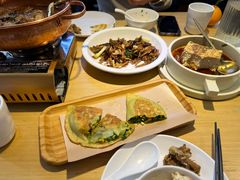 -关东小磨东北菜(上海长风大悦城店)