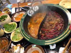-巴隆门重庆老火锅(太湖路店)