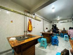 大堂-石灰市毛记烧鸡公(解放碑店)