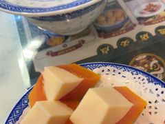 -广信牛奶甜品世家(台东店)