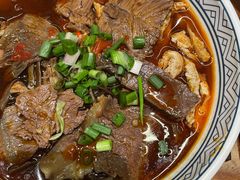 -粉吖吖·邵阳米粉(体育西路店)