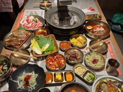 -草家酱蟹炭火烤肉店(珲春南路一店)
