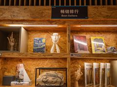 -新华里咖啡书吧(新华书店小寨店)