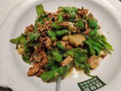 -绿草地·湘菜(悦方ID mall店)