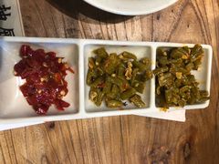 小配菜-湘人龙记老长沙米粉(鸟巢店)