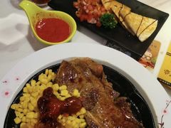 -豪客来牛排(中央花苑店)