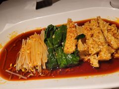 菠菜豆芽拌面筋-西域阿里马新疆菜·清真(桂花路店)