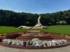 -上海市龙华烈士陵园