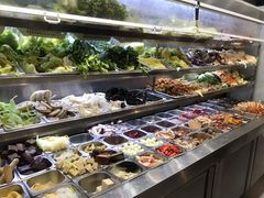 -愉肴麻辣香锅(中山路店)