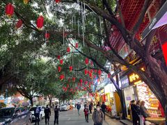 -八一路好吃街(雨田商务大厦店)