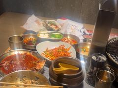 -草家酱蟹炭火烤肉店(珲春南路一店)