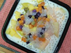 -英德市英城高铁站落脚点奶茶店