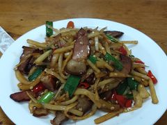 -牛八宝桂林米粉(八里庄店)