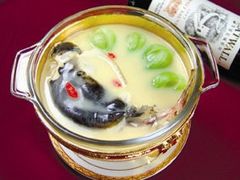 白汤美鱼-新光酒家·河豚·海鲜·蟹料理(浦东店)