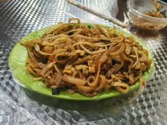 -蚝哥花姐湛江烤生蚝(美丽湾市场店)
