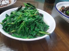 -芦茨金富饭庄·25年老字号·专做稻草鸡