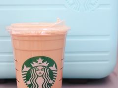 -星巴克(上海虹桥站2A检票口)