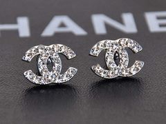 -CHANEL(戴高乐机场T 2E店)