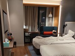 -珠海拱北口岸智选假日酒店