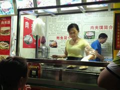 -冯姐生蚝(迎宾广场店)