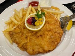 -申德勒加油站西餐厅Schindlers Tankstelle(上海外滩店)