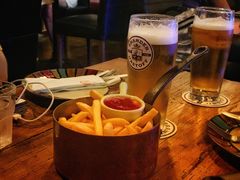 -SISTERS BAR RESTAURANT川意酒馆(嘉善老市H楼店)
