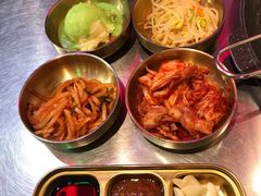 -釜山火炉·海鲜烤肉(紫藤路店)