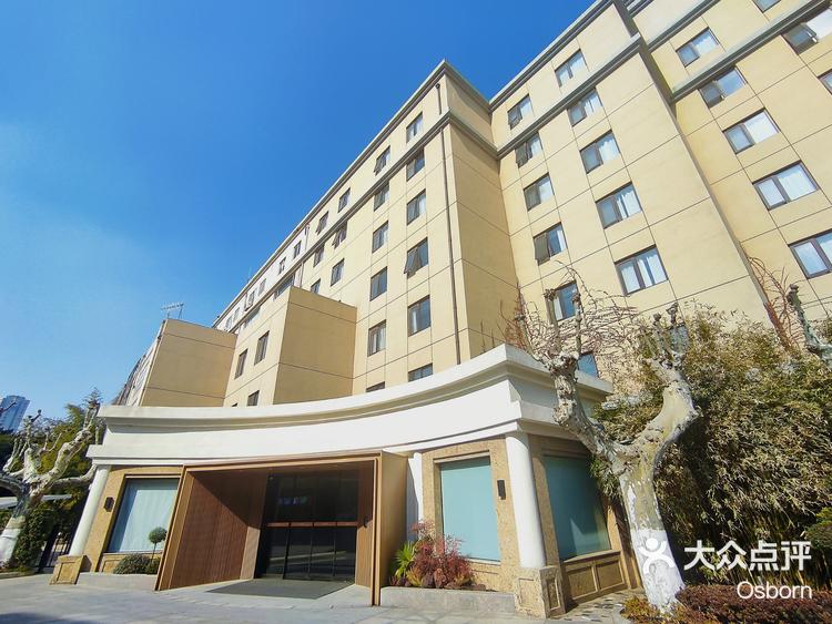 3月9日 22:19 关注 小预算婚礼攻略|南京婚礼酒店|九华 九华饭店宴会