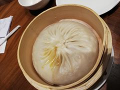 老上海手抓蟹粉汤包-上海人家花樣年华(中山公园店)