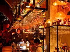 -FOUR PLAY BAR