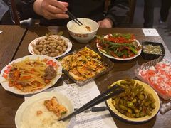 -人间半杯·小酒馆创意菜(三里屯店)