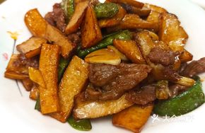 Delicious Beef and King Oyster Mushroom Stir-fry