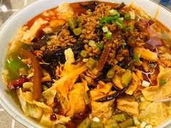 -丽丽三鲜螺蛳粉(田林路店)