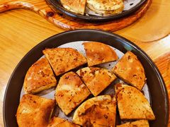 料理烤特色火烧-老东镇啤酒屋海鲜加工·蒸汽海鲜·海鲜烧烤(台东店)