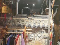 -破瓦寒窑·地摊烤羊排