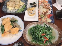-嘉义市路边亭日式料理(友爱店)