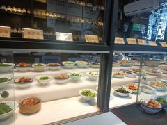 面包甜点陈列柜-新万鑫银丝面·非遗无锡味(惠山古镇店)