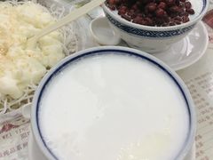 椰汁双皮奶-周大娘牛乳(旧寨古村总店)