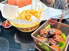 -Let'sBURGERplus·非常创意汉堡(三里屯店)