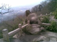 -灵岩山风景区