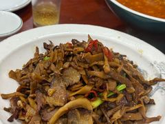 -湖南人家湘菜馆(镇江路店)
