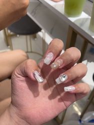 -瞧·享轻奢美甲美睫