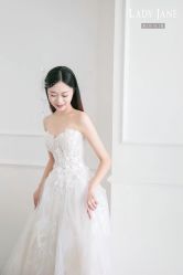 -Lady  Jane高端婚纱礼服馆