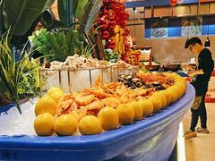 -广州万富希尔顿酒店·感趣自助餐厅·金秋蟹宴生蚝海鲜刺身