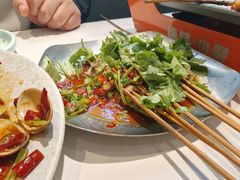 -嗨辣小聚·盘锦河蟹·海鲜烧烤龙虾(盘锦十年好店)
