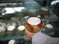 -椰爺爺·椰子冻砵仔糕