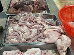 -标记美食新鲜猪杂(兴南大道店)