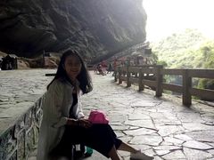 -龙水峡地缝景区